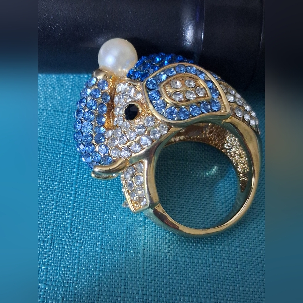 Huge Bold Bling Elephant Ring